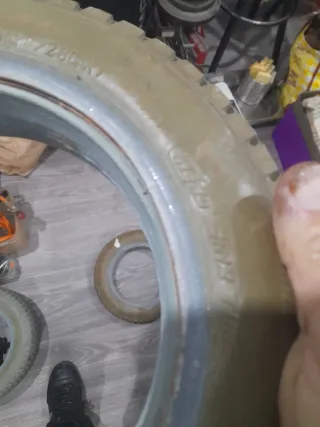 Rueda maciza Primo Powertrax para silla