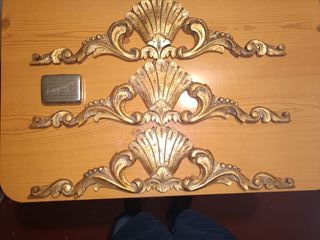 Tallas o figuras de madera talladas a mano