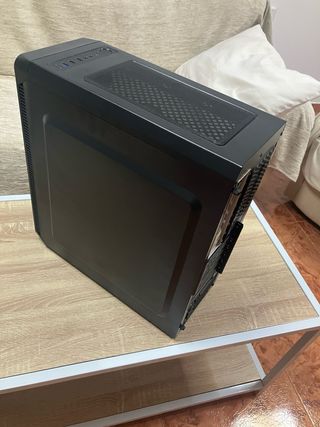 Caja PC Nox Hammer + Fuente Alimentación tacens