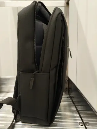 MOCHILA PC PORTÁTIL HASTA 15'6",SEMINUEVA CON USB