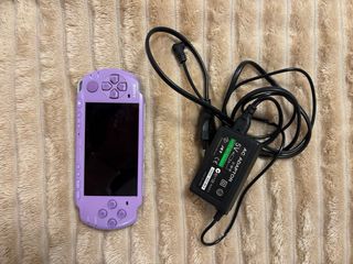 PSP 3000 lila edición limitada