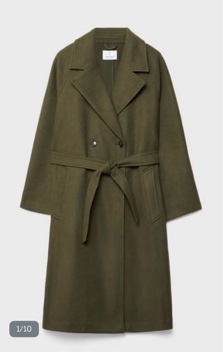 Abrigo estilo trench tacto suave de Stradivarius