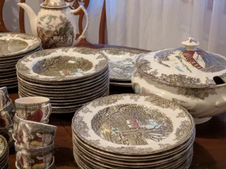 Vajilla vintage con expositor