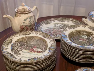 Vajilla vintage con expositor