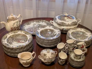 Vajilla vintage con expositor