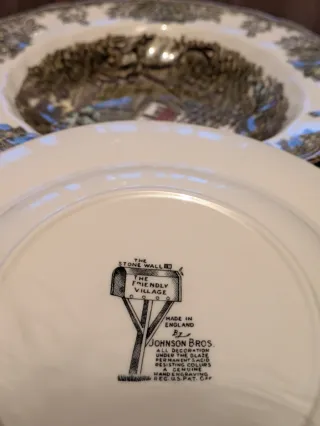 Vajilla vintage con expositor