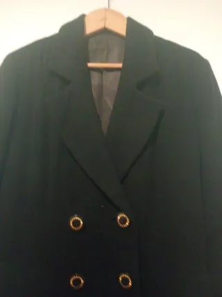 Cahqueta negra elegante