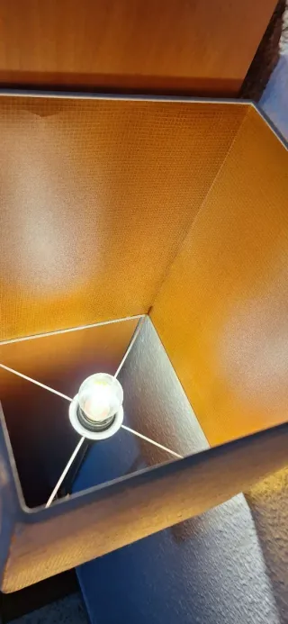 Lámpara de pie madera pantalla tela