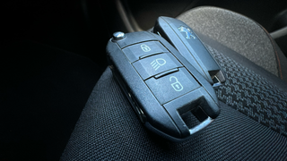 Peugeot 3008 PureTech 130 S&S Active 96 kW (130 CV)