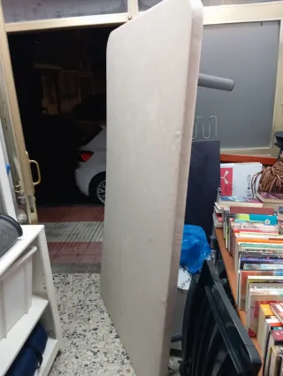 Canapé 105 cm con patas