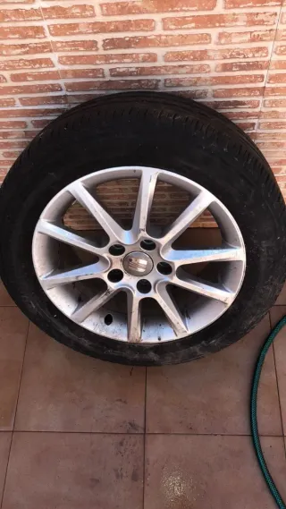 Llanta Seat León 16