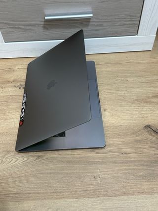 MacBook Pro 15 2019 i9 | 32GB RAM | 500GB SSD