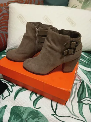 Botines polipiel marrones