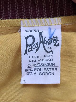 Paco Álvarez, Vestido de Flamenca con mantoncillo