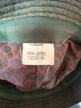 Cappello lana marrone/verde