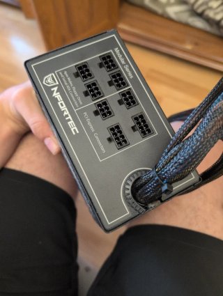 Fuente de alimentación Semi modular 650W 80+ Bronz