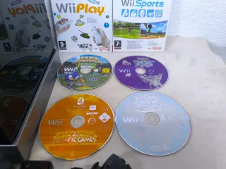 Nintendo Wii Negra + Juegos y Accesorios