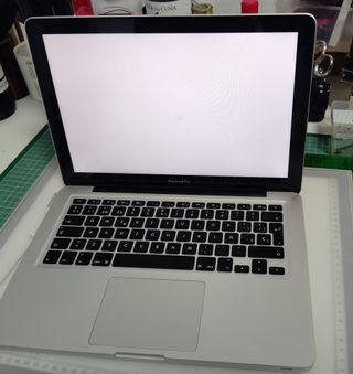 Macbook pro 2012 (pantalla en blanco)
