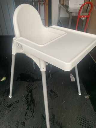 Trona infantil blanca