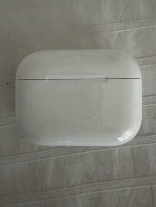 AirPods Pro 3 Factura y Garantía.