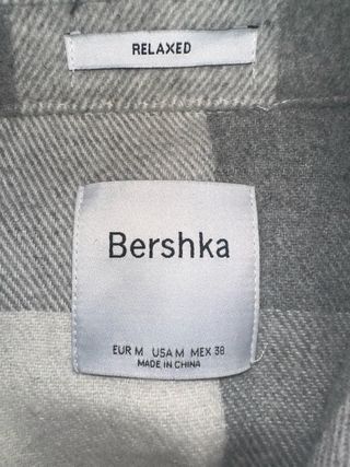 Sobrecamisa cuadros Bershka gris y blanco