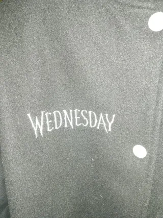 Beisbolera Wednesday Negra talla 14+