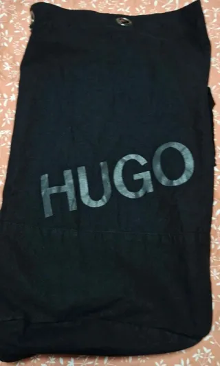 Bolsa de viaje Hugo Boss tipo petate