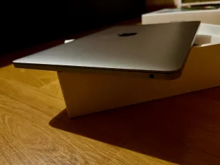 Macbook Air 13 M2 512gb en garantia