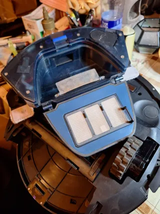 Robot aspirador Lubluelu L15 Negro