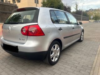 Volkswagen Golf 2004 tel 666217952