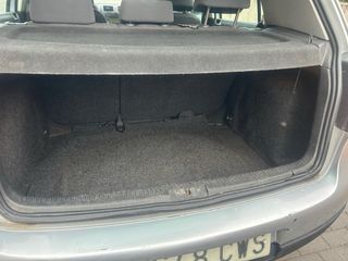 Volkswagen Golf 2004 tel 666217952