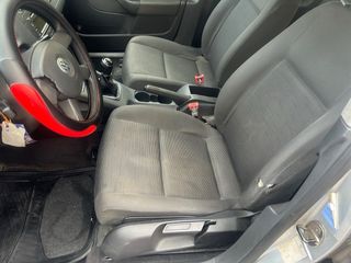 Volkswagen Golf 2004 tel 666217952