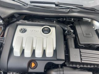 Volkswagen Golf 2004 tel 666217952