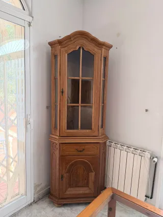 Vitrina madera y cristal esquinera