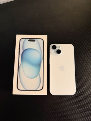 iPhone 15 azul