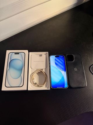 iPhone 15 azul