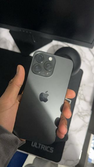 iPhone 15 Pro Max 256GB | 95 % de Salud de Batería