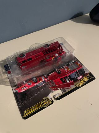 Hot wheels team transport