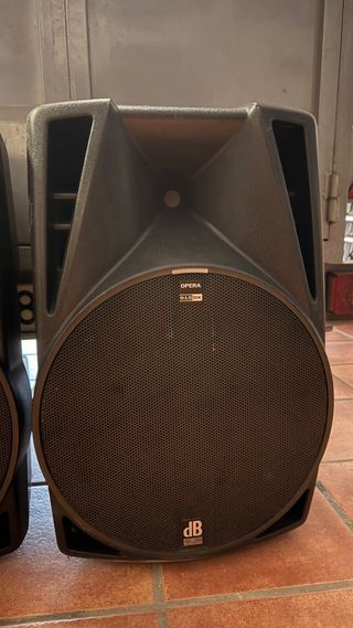 Altavoces DB Technologies 915 DX,