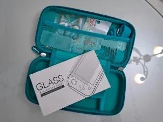 Nintendo Switch Lite + New Super Mario Bros U Dlx