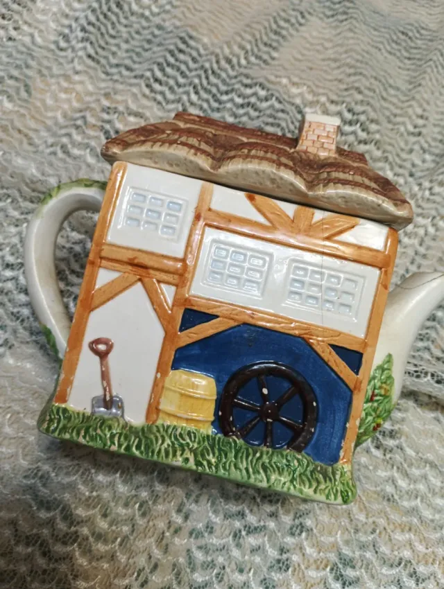 Tetera Sadler Inglesa Cerámica Pintada a Mano