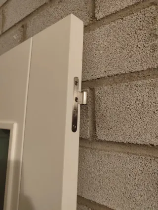 Puerta madera y cristal