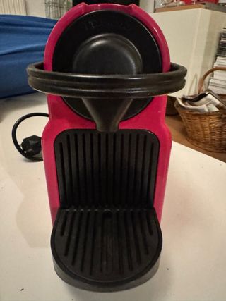 Cafetera Nespresso KRUPS Rosa