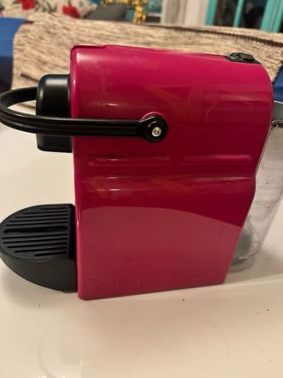 Cafetera Nespresso KRUPS Rosa