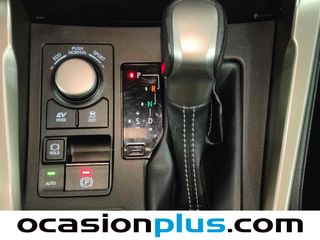 Lexus NX 300h Corporate 2WD 145 kW (197 CV)