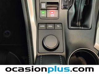 Lexus NX 300h Corporate 2WD 145 kW (197 CV)