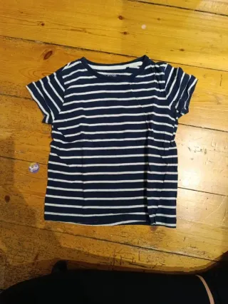 Lote 9 camisetas niño 5 años (110)