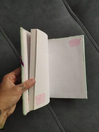 Cuaderno Peluche Pusheen Corazón Lila