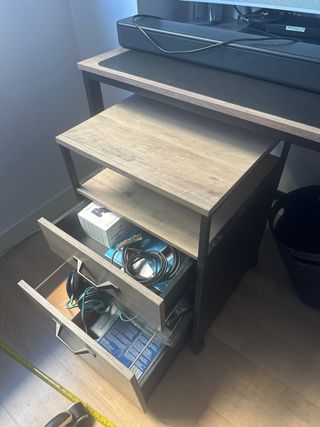 Escritorio metal y madera con mesa archivador