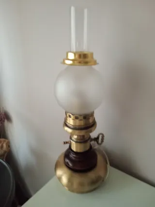 Lampara de mesa tipo quinqué